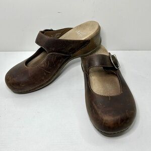 Dansko Martina Brown Leather Bohemian Buckle Accent Mule Clog Size 37EU 6.5US